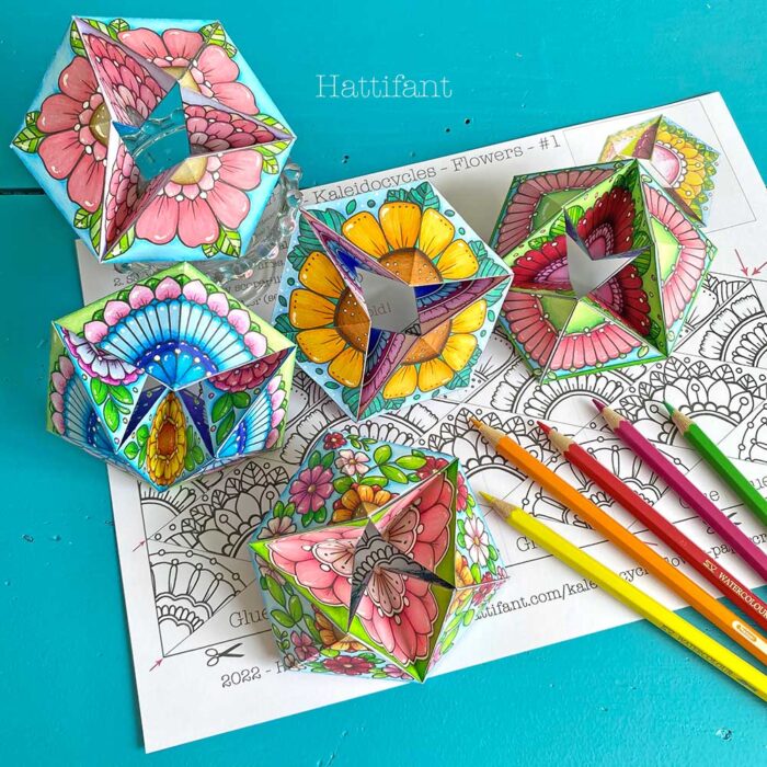 Coloring in a flower kaleidocycle PDF printable by Hattifant