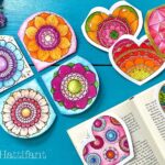 Hattifant-hearts-flowers-corner-bookmarks-colored