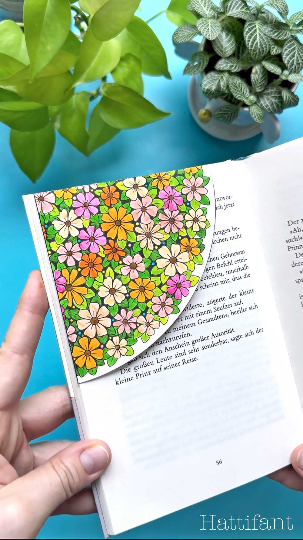 Gorgeous DIY Flower Doodle Corner Bookmarks - Hattifant