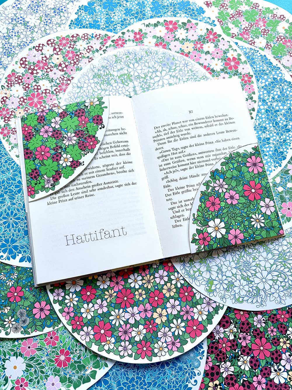 Gorgeous DIY Flower Doodle Corner Bookmarks - Hattifant